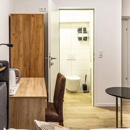 - 24h Self-check-in Linz