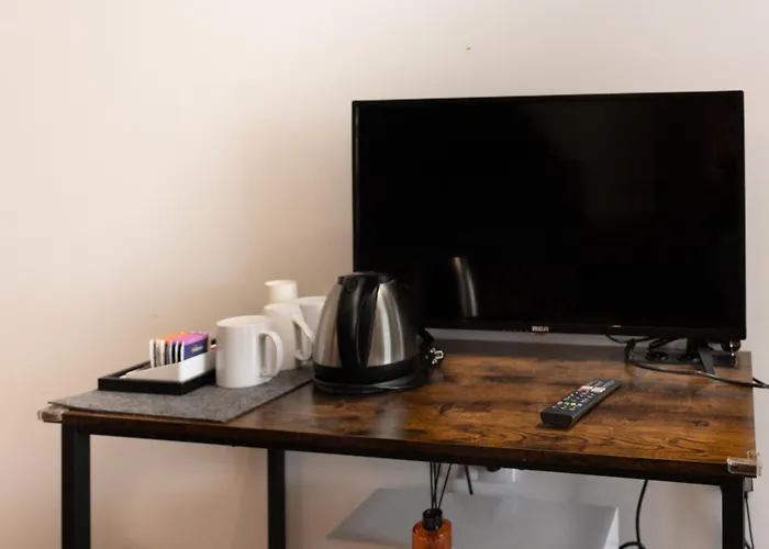 - 24h Self-check-in Hostal Linz