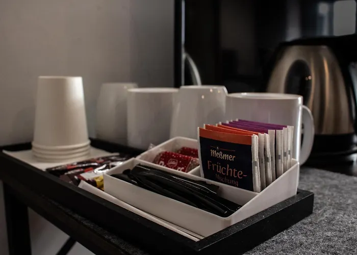 - 24h Self-check-in Hostal Linz